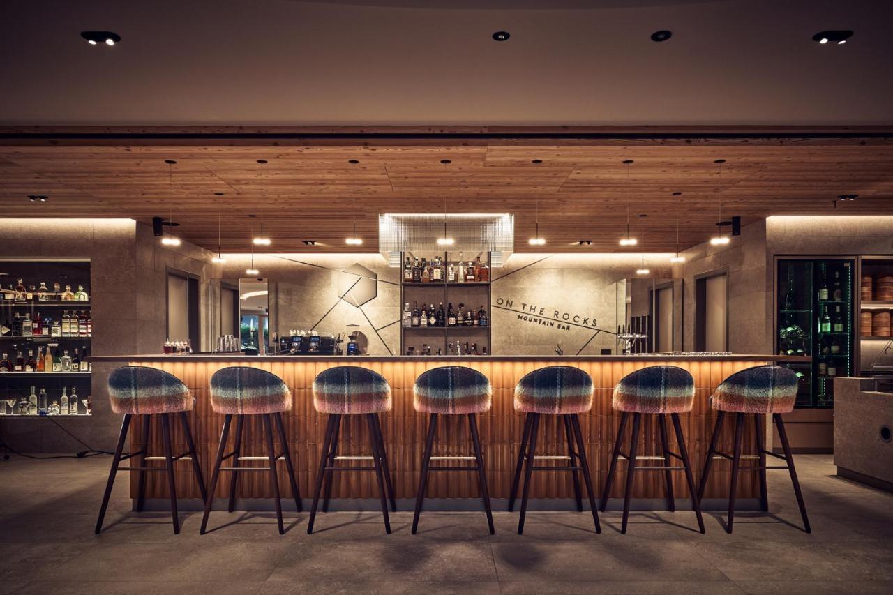 Falkensteiner Hotel Kronplatz - The Leading Hotels Of The World (Adults Only) Riscone Exterior photo The bar at the 1011 Hotel