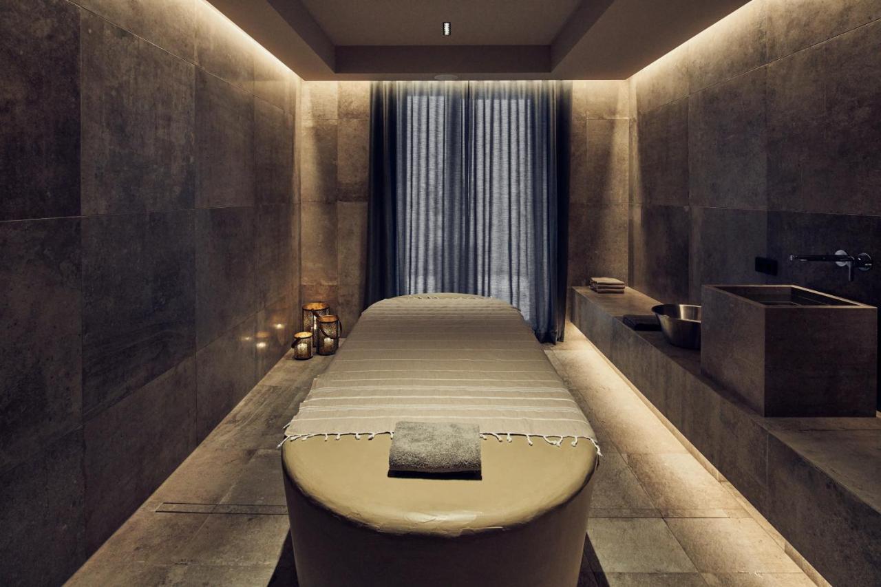 Falkensteiner Hotel Kronplatz - The Leading Hotels Of The World (Adults Only) Riscone Exterior photo Spa treatment room