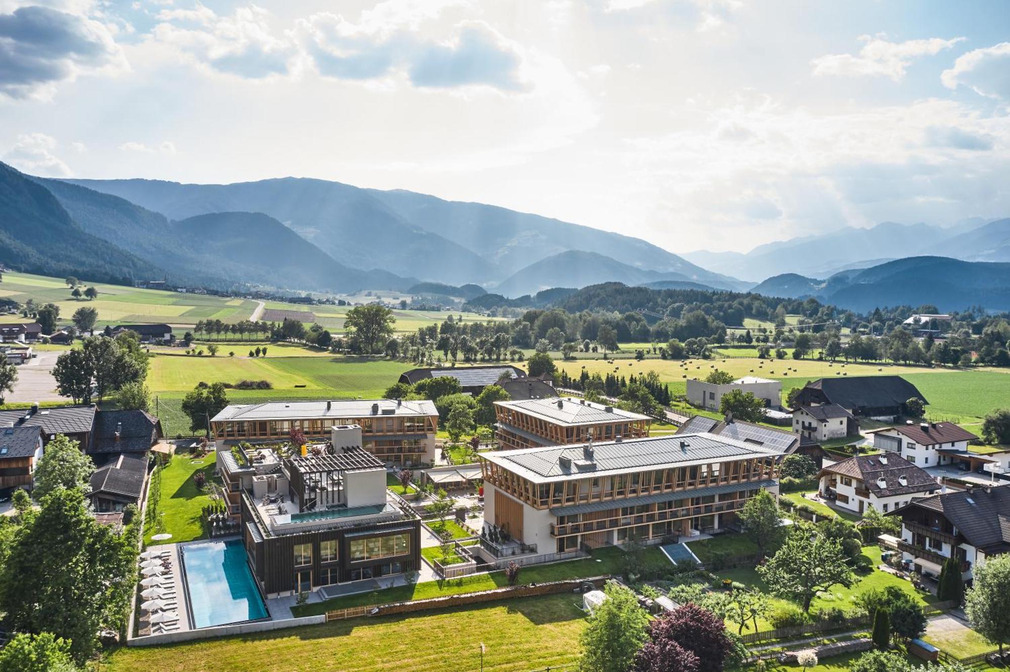 Falkensteiner Hotel Kronplatz - The Leading Hotels Of The World (Adults Only) Riscone Exterior photo The campus of the University of Applied Sciences Kufstein