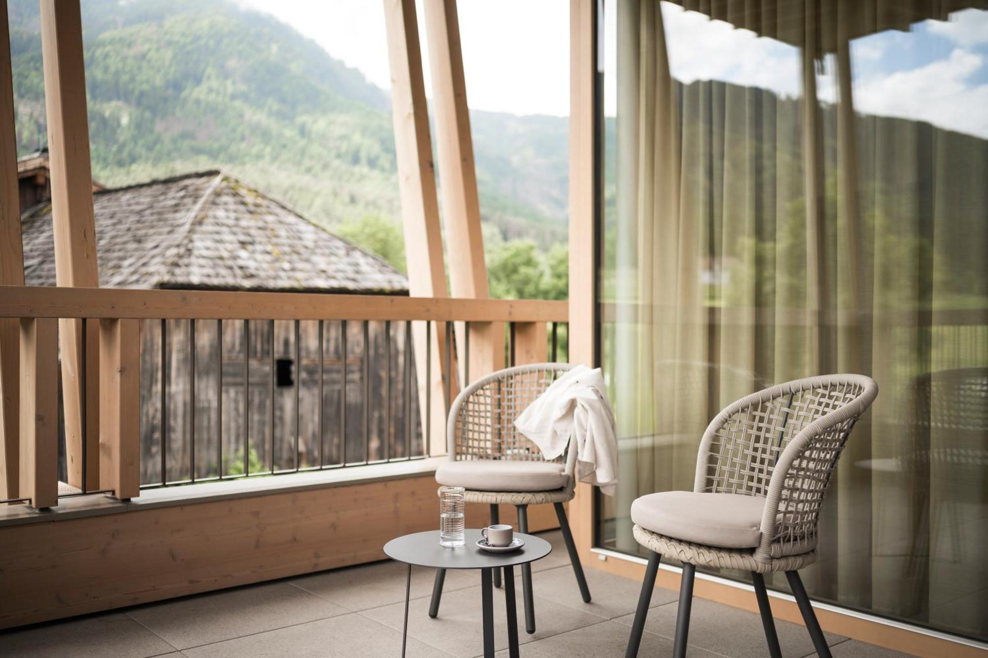 Falkensteiner Hotel Kronplatz - The Leading Hotels Of The World (Adults Only) Riscone Room photo A balcony at the Hotel